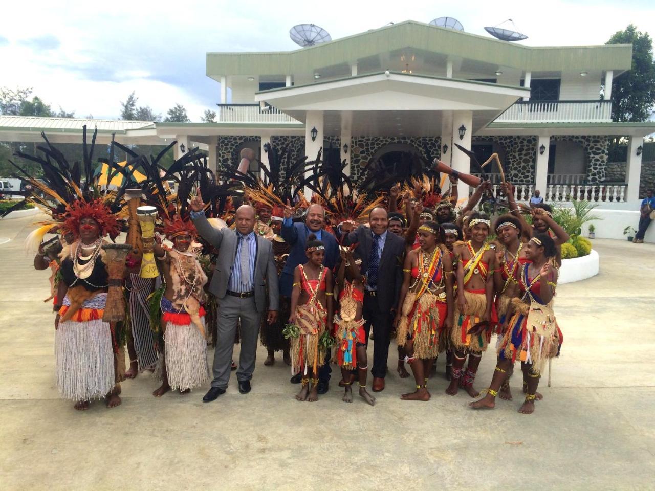 Mcroyal Hotel Mount Hagen Exteriör bild