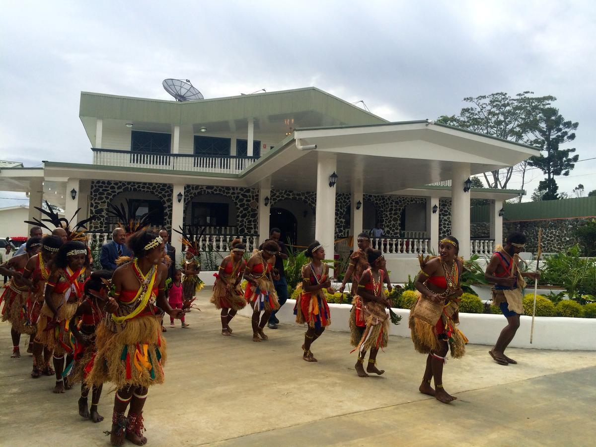 Mcroyal Hotel Mount Hagen Exteriör bild