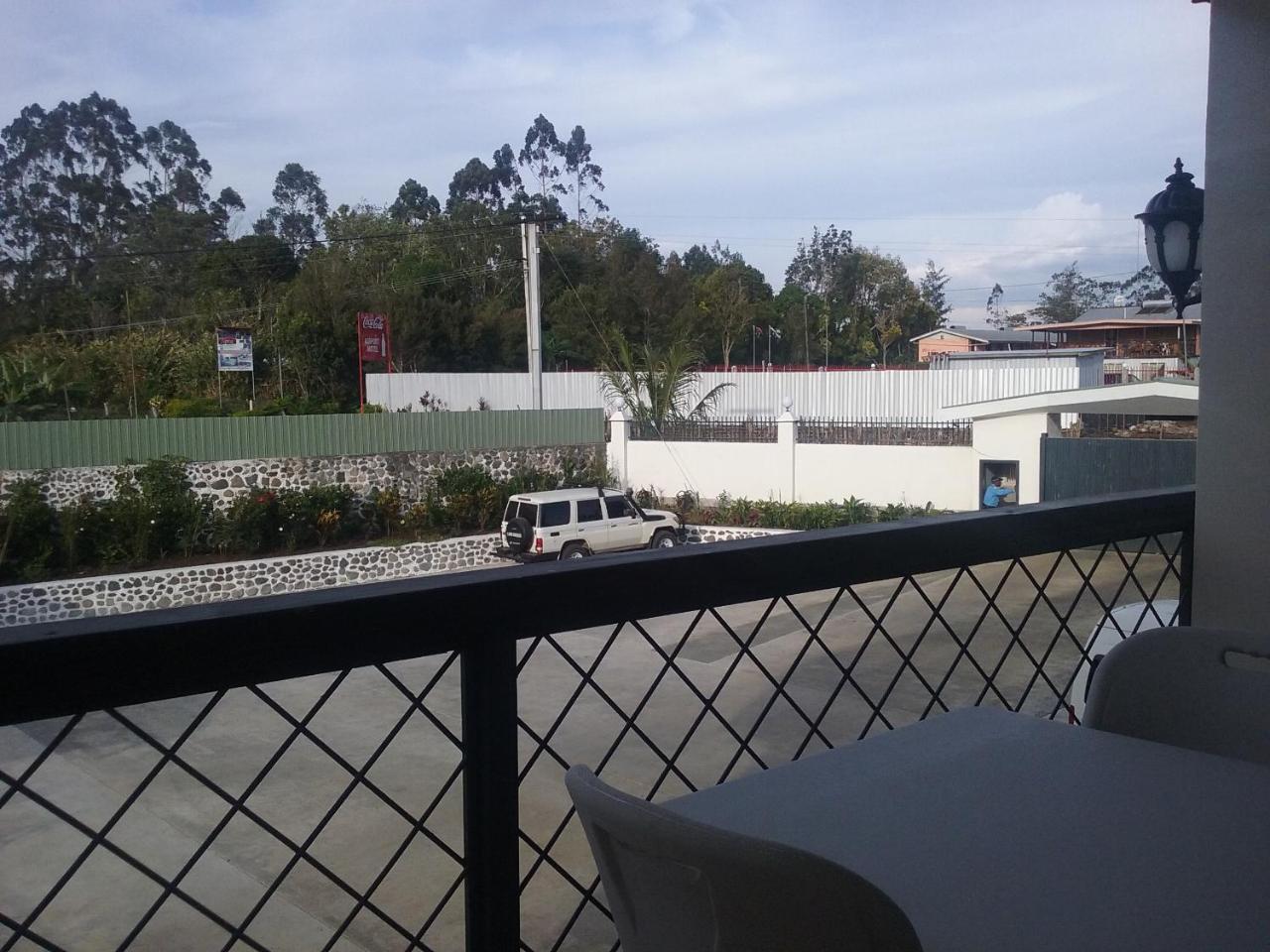 Mcroyal Hotel Mount Hagen Rum bild